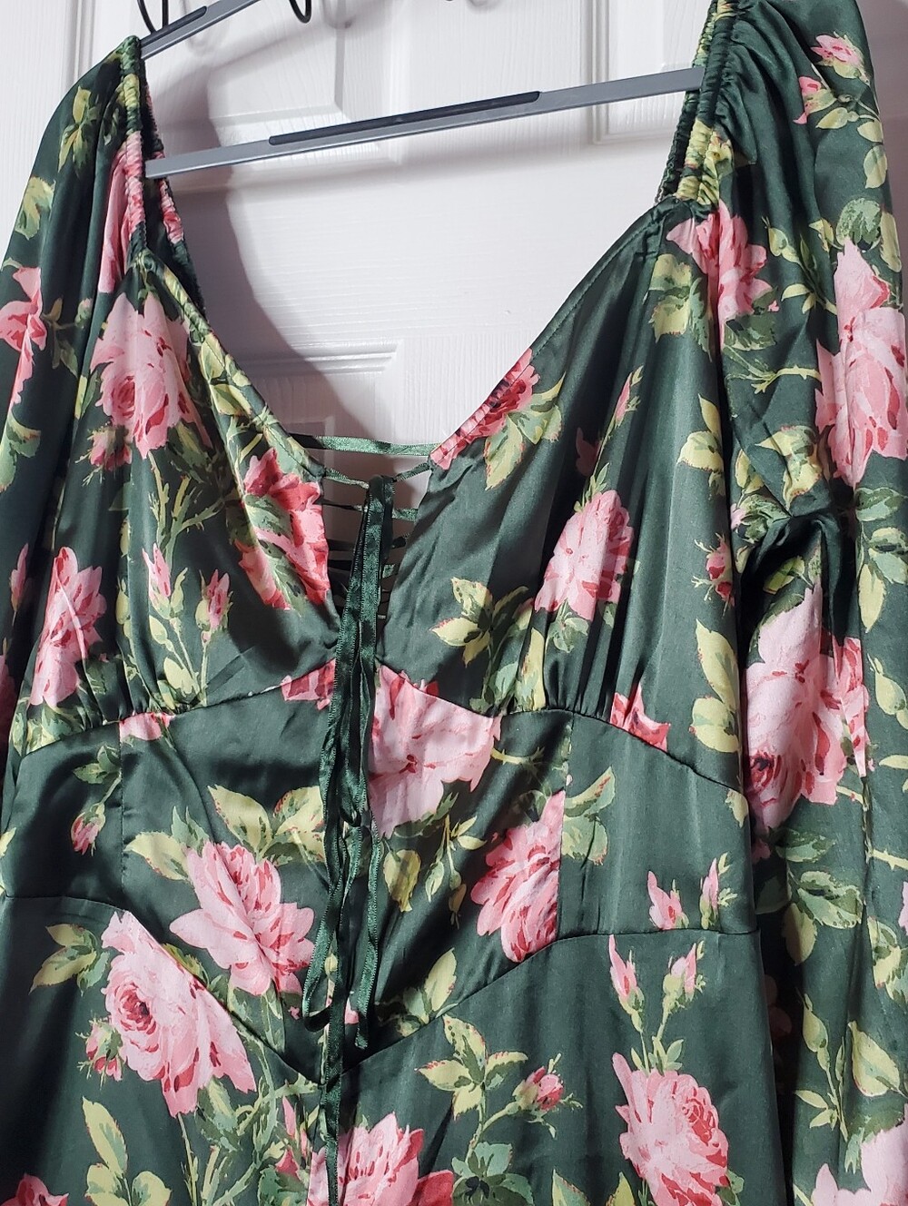 ASOS Design Curve Satin Te Jumpsuit Green Floral Wide-leg Lace-up Back Boho 18 - Picture 5 of 16